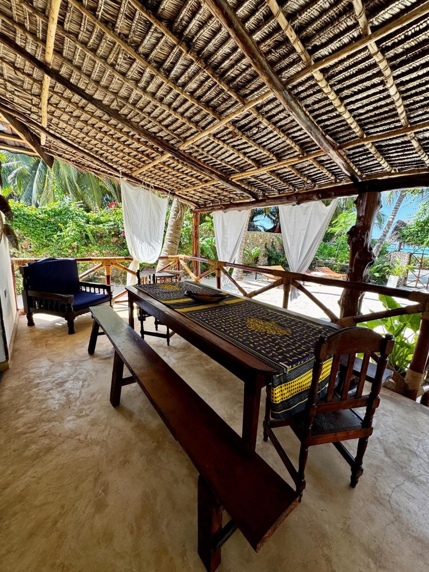 Villa Kipara - Private Beach & Pool Pwani Mchangani Kültér fotó
